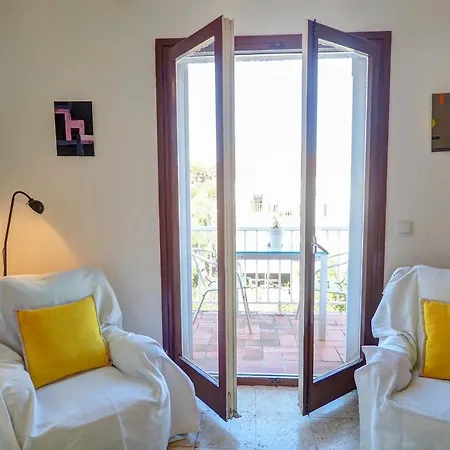 Appartamento Rustic Seafront By Hello *