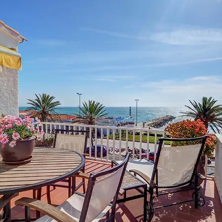 Appartamento Rustic Seafront By Hello *