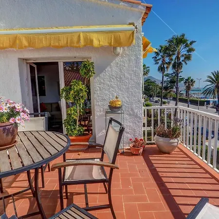 Appartamento Rustic Seafront By Hello